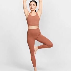 Nike Yoga Luxe Set